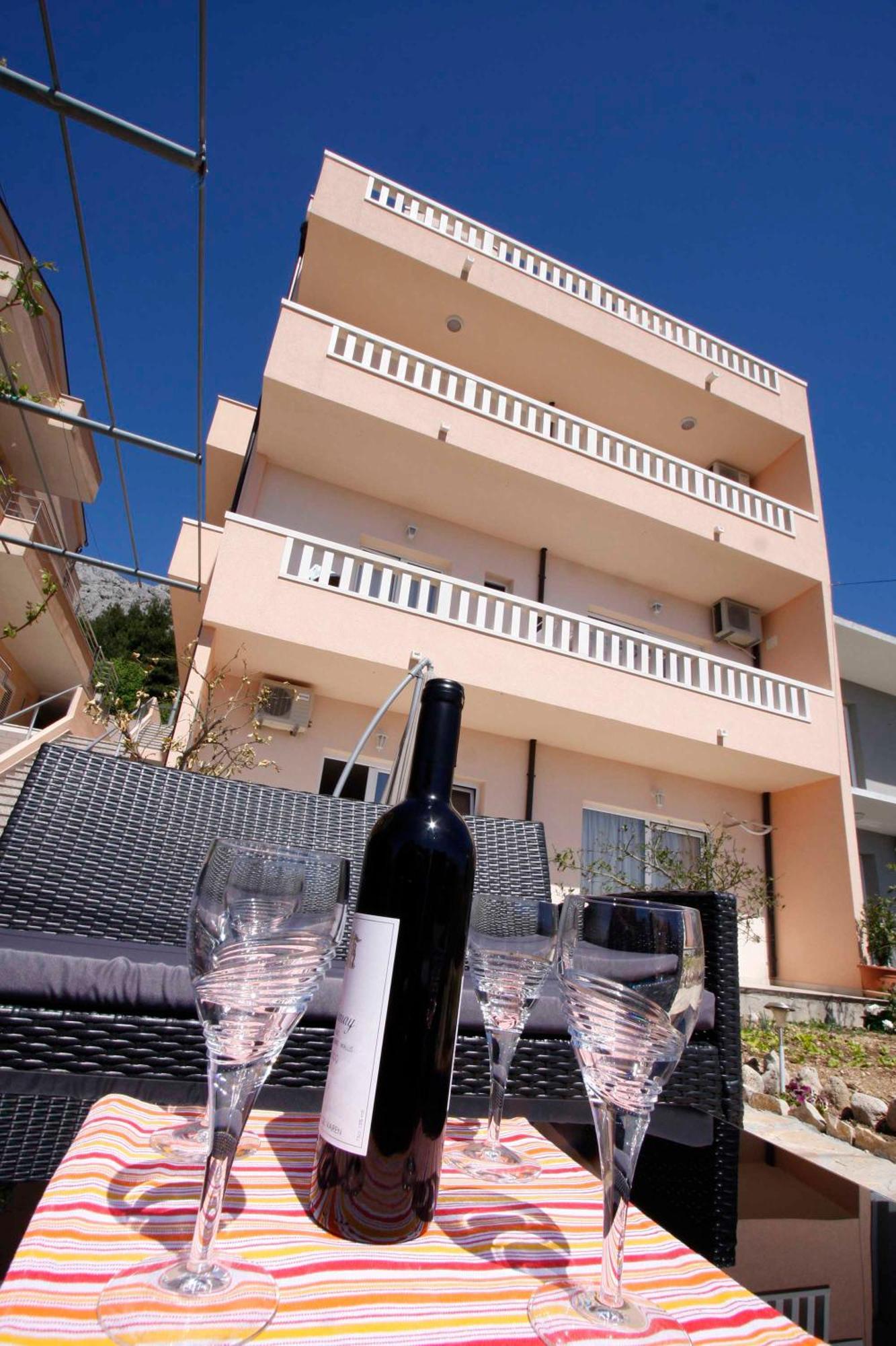 Apartments Rasic Makarska Ngoại thất bức ảnh