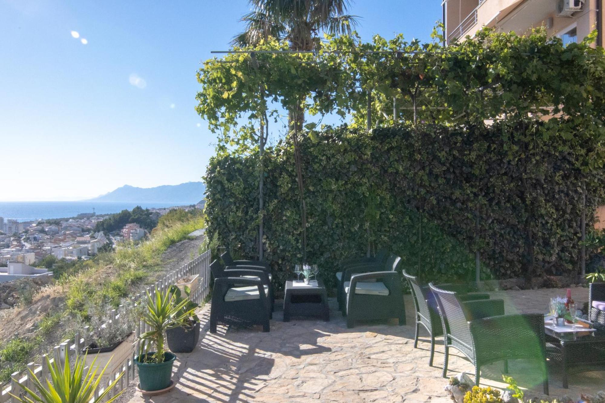 Apartments Rasic Makarska Ngoại thất bức ảnh